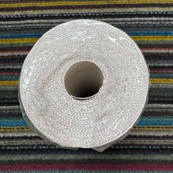 NWT* Graham & Brown 20-727 Athena Wallpaper, White/Gold - Picture 5 of 8